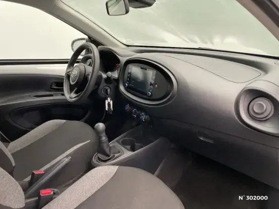 TOYOTA AYGO X - voiture d'occasion - Photo 10