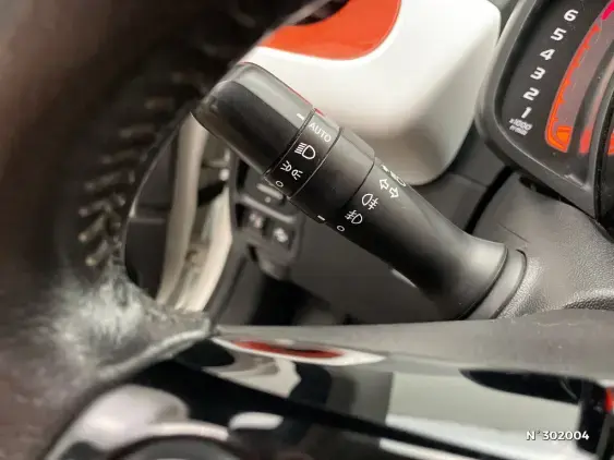 PEUGEOT 108 - voiture d'occasion - Photo 28