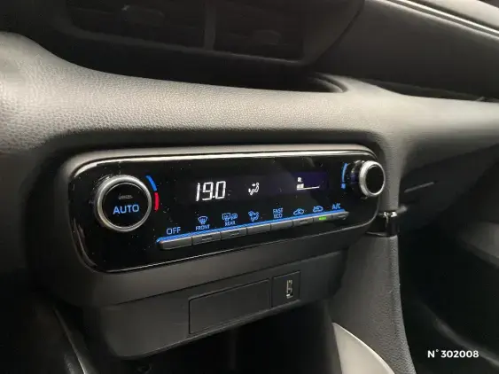 TOYOTA YARIS IV - voiture d'occasion - Photo 29