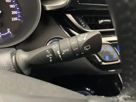 TOYOTA C-HR - voiture d'occasion - Photo 28