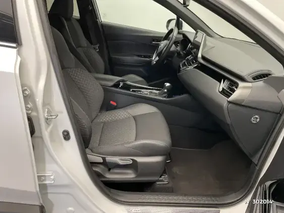 TOYOTA C-HR - voiture d'occasion - Photo 10