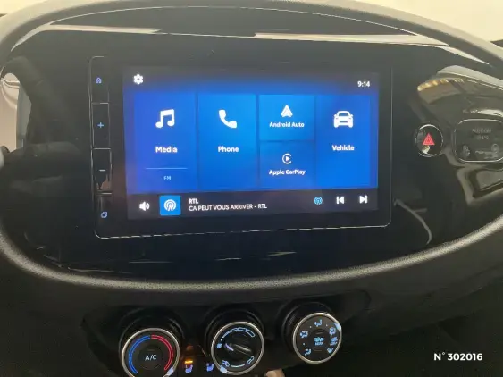 TOYOTA AYGO X - voiture d'occasion - Photo 13