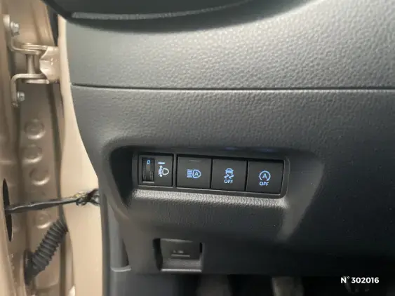 TOYOTA AYGO X - voiture d'occasion - Photo 15