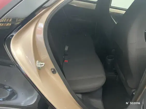 TOYOTA AYGO X - voiture d'occasion - Photo 11