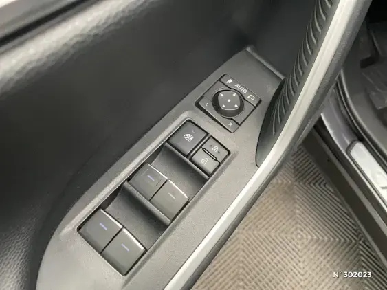 TOYOTA RAV4 V - voiture d'occasion - Photo 28