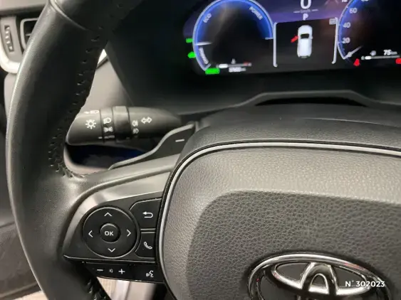 TOYOTA RAV4 V - voiture d'occasion - Photo 31