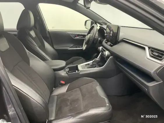 TOYOTA RAV4 V - voiture d'occasion - Photo 10
