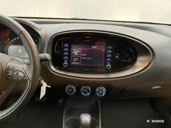 TOYOTA AYGO X - voiture d'occasion - Photo 13