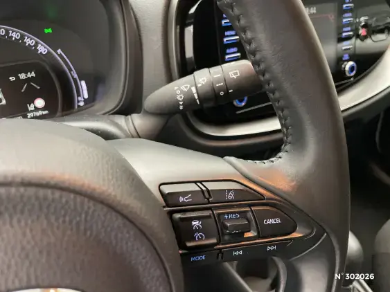 TOYOTA AYGO X - voiture d'occasion - Photo 27