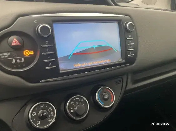 TOYOTA YARIS III - voiture d'occasion - Photo 14