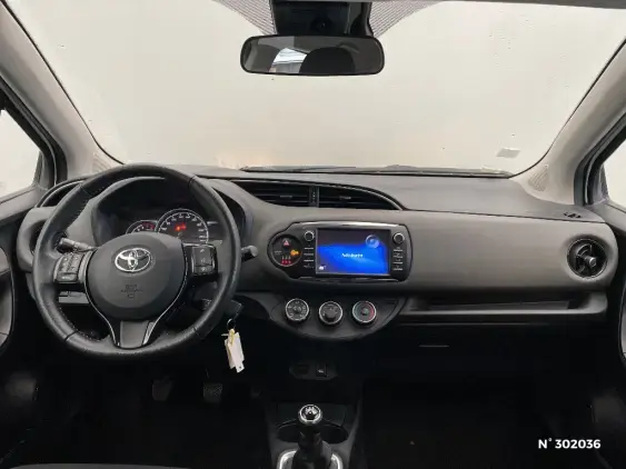 TOYOTA YARIS III - voiture d'occasion - Photo 9