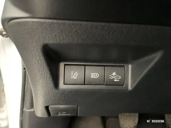 TOYOTA YARIS III - voiture d'occasion - Photo 15