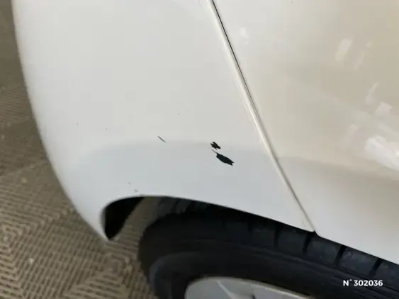 TOYOTA YARIS III - voiture d'occasion - Photo 26