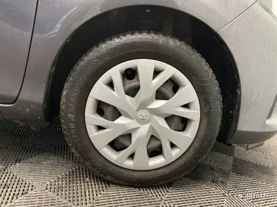 TOYOTA YARIS III - voiture d'occasion - Photo 8