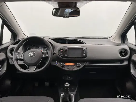 TOYOTA YARIS III - voiture d'occasion - Photo 9