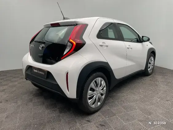 TOYOTA AYGO X - voiture d'occasion - Photo 4