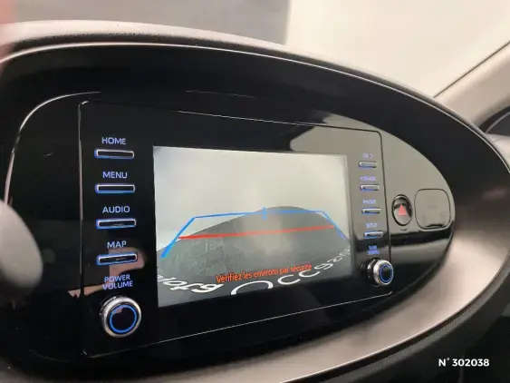 TOYOTA AYGO X - voiture d'occasion - Photo 14