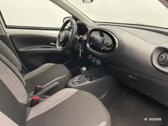 TOYOTA AYGO X - voiture d'occasion - Photo 10