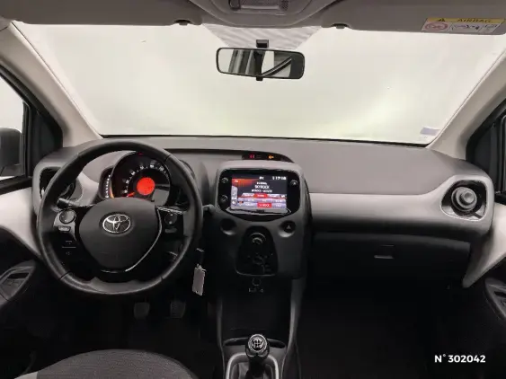 TOYOTA AYGO II - voiture d'occasion - Photo 9