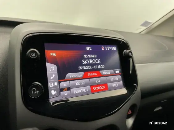 TOYOTA AYGO II - voiture d'occasion - Photo 13