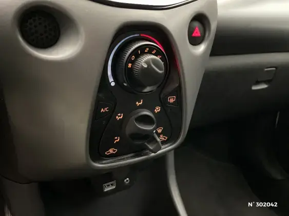 TOYOTA AYGO II - voiture d'occasion - Photo 31