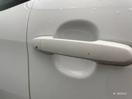 TOYOTA AYGO II - voiture d'occasion - Photo 30