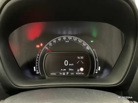 TOYOTA AYGO X - voiture d'occasion - Photo 12