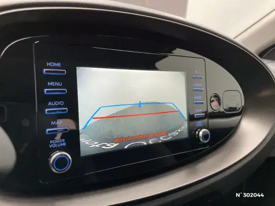 TOYOTA AYGO X - voiture d'occasion - Photo 14