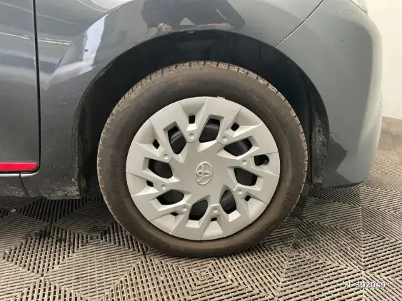 TOYOTA AYGO II - voiture d'occasion - Photo 8