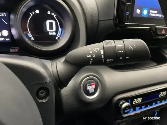 TOYOTA YARIS IV - voiture d'occasion - Photo 28