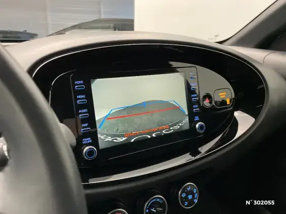 TOYOTA AYGO X - voiture d'occasion - Photo 14