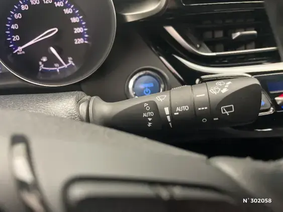 TOYOTA C-HR - voiture d'occasion - Photo 27