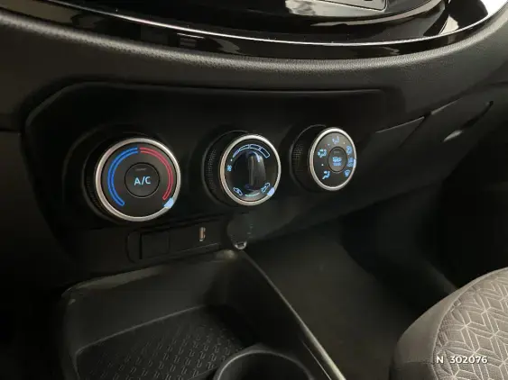 TOYOTA AYGO X - voiture d'occasion - Photo 28