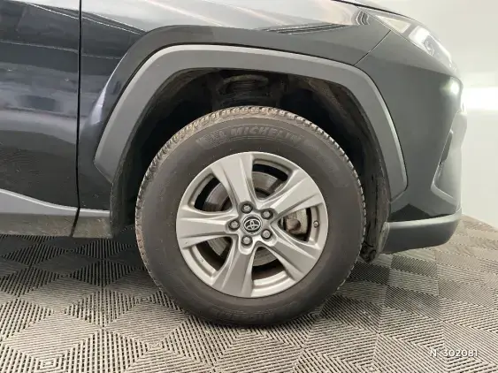 TOYOTA RAV4 V - voiture d'occasion - Photo 8