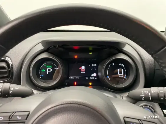 TOYOTA YARIS CROSS I - voiture d'occasion - Photo 12