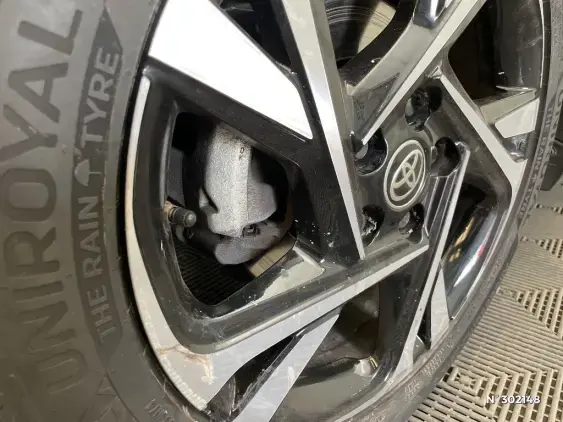 TOYOTA C-HR - voiture d'occasion - Photo 30