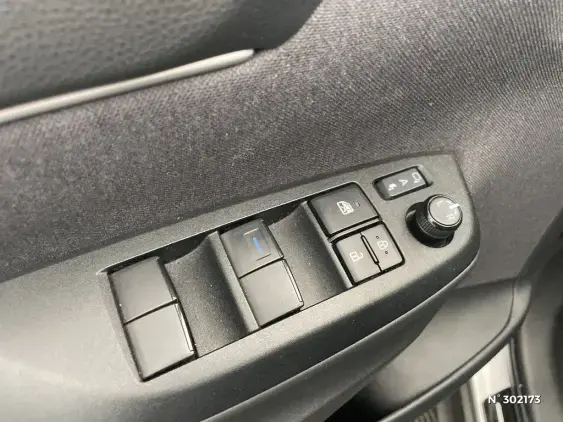 TOYOTA YARIS CROSS I - voiture d'occasion - Photo 27