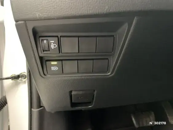 TOYOTA YARIS IV - voiture d'occasion - Photo 15