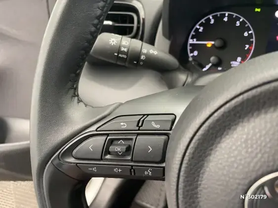 TOYOTA YARIS IV - voiture d'occasion - Photo 28