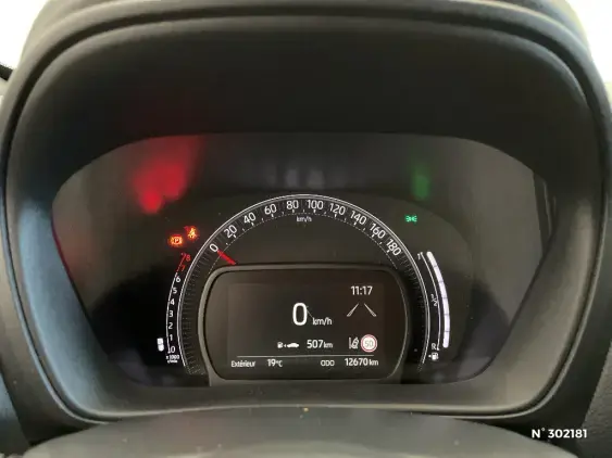 TOYOTA AYGO X - voiture d'occasion - Photo 12