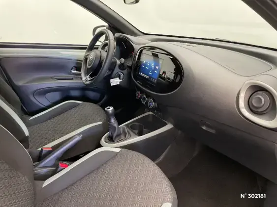 TOYOTA AYGO X - voiture d'occasion - Photo 10