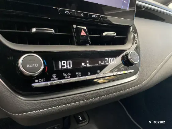 TOYOTA COROLLA TOURING SPT X - voiture d'occasion - Photo 29