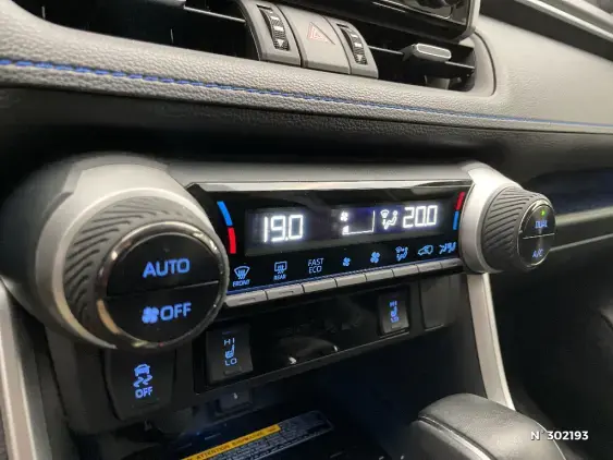 TOYOTA RAV4 V - voiture d'occasion - Photo 27