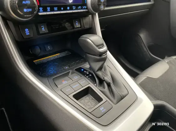 TOYOTA RAV4 V - voiture d'occasion - Photo 29