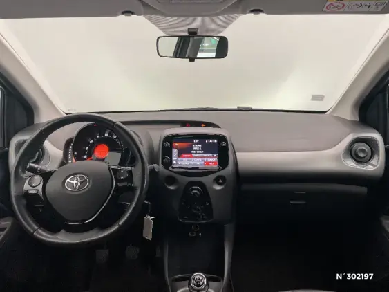 TOYOTA AYGO II - voiture d'occasion - Photo 9