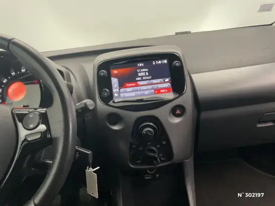 TOYOTA AYGO II - voiture d'occasion - Photo 13