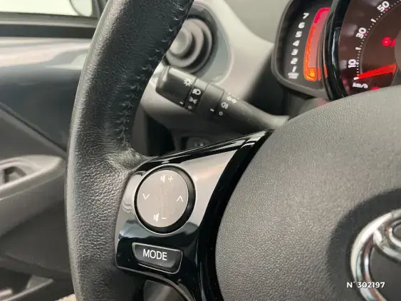 TOYOTA AYGO II - voiture d'occasion - Photo 28