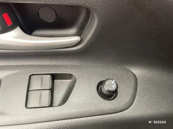 TOYOTA AYGO X - voiture d'occasion - Photo 29