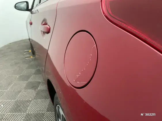 TOYOTA AURIS II - voiture d'occasion - Photo 25