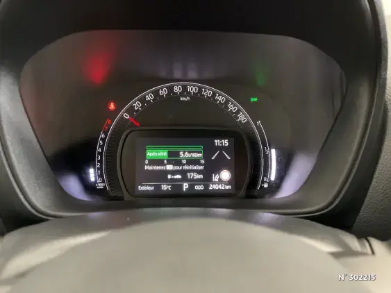 TOYOTA AYGO X - voiture d'occasion - Photo 12